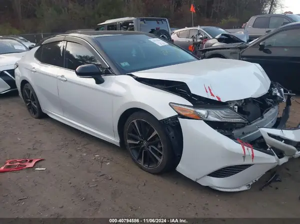 4T1B61HK3KU284833 2019 TOYOTA CAMRY - Image 1