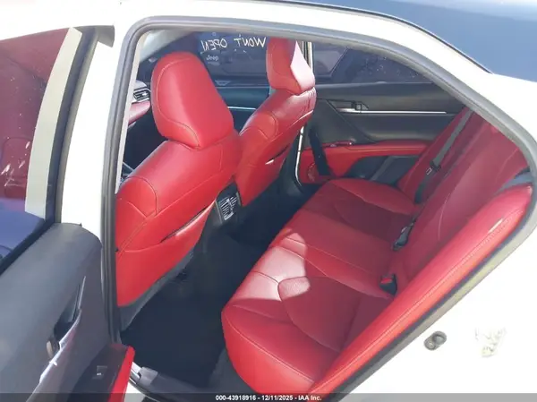 4T1B61HK3KU285514 2019 TOYOTA CAMRY - Image 8