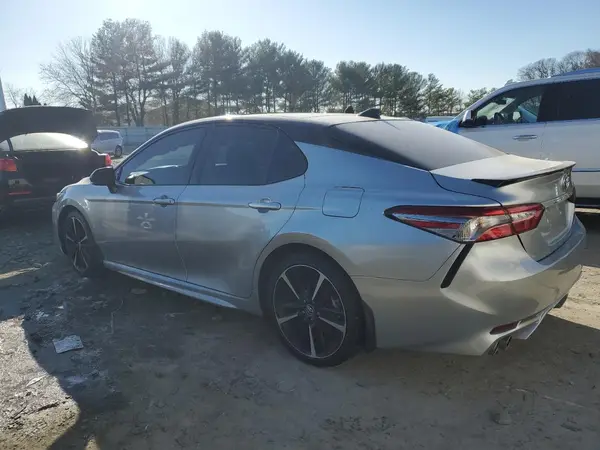 4T1B61HK3KU286808 2019 TOYOTA CAMRY - Image 2