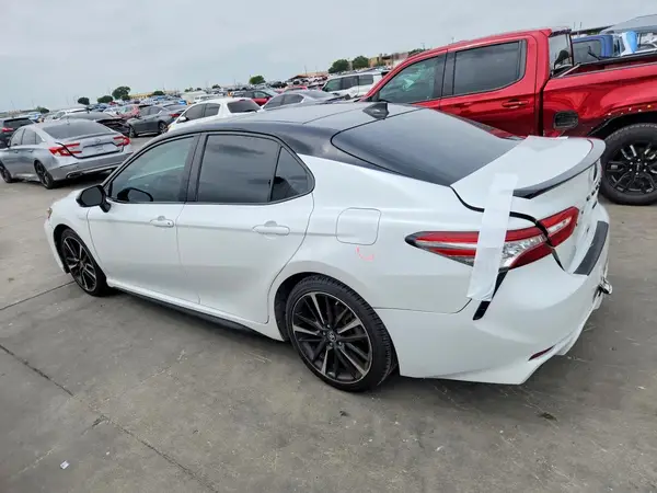 4T1B61HK3KU290535 2019 TOYOTA CAMRY - Image 2