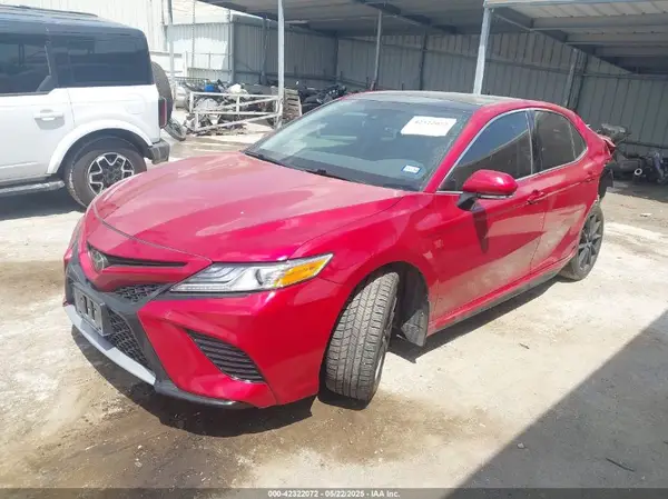 4T1B61HK3KU300335 2019 TOYOTA CAMRY - Image 2