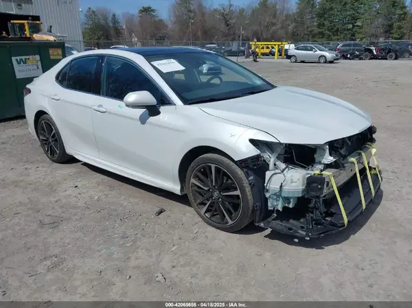 4T1B61HK3KU686948 2019 TOYOTA CAMRY - Image 1