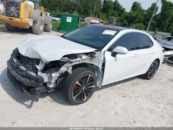 4T1B61HK3KU693477 2019 TOYOTA CAMRY - Image 2