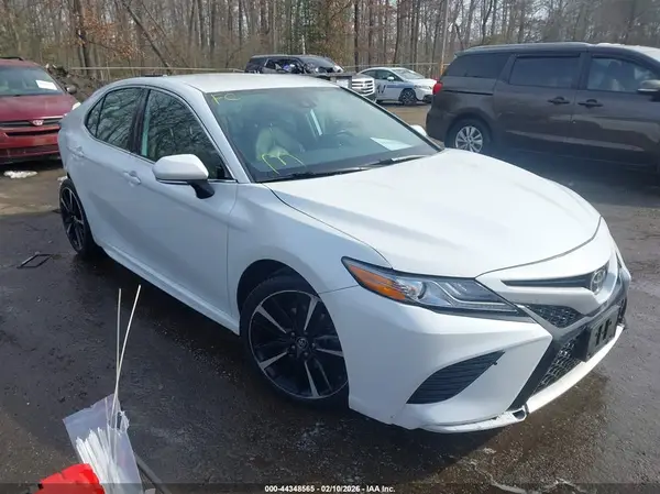 4T1B61HK3KU701948 2019 TOYOTA CAMRY - Image 1
