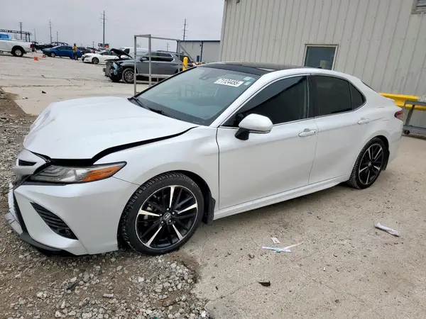 4T1B61HK3KU730981 2019 TOYOTA CAMRY - Image 1