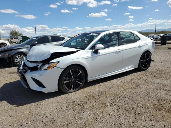 4T1B61HK3KU735078 2019 TOYOTA CAMRY - Image 1