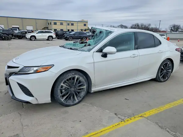 4T1B61HK3KU735761 2019 TOYOTA CAMRY - Image 1