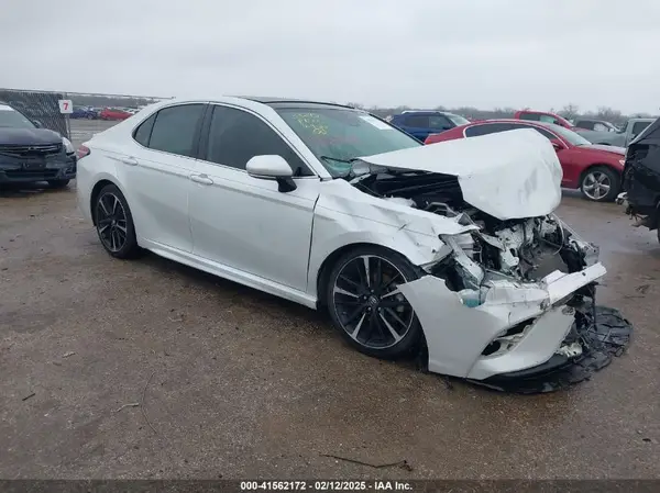 4T1B61HK3KU755850 2019 TOYOTA CAMRY - Image 1