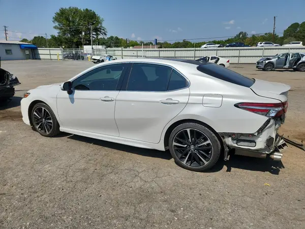 4T1B61HK3KU772986 2019 TOYOTA CAMRY - Image 2