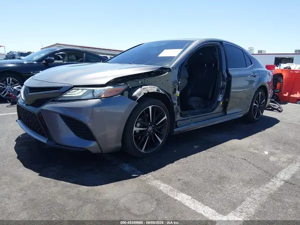 4T1B61HK3KU819126 2019 TOYOTA CAMRY - Image 2