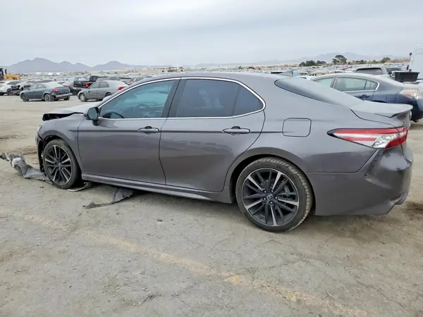 4T1B61HK3KU841188 2019 TOYOTA CAMRY - Image 2