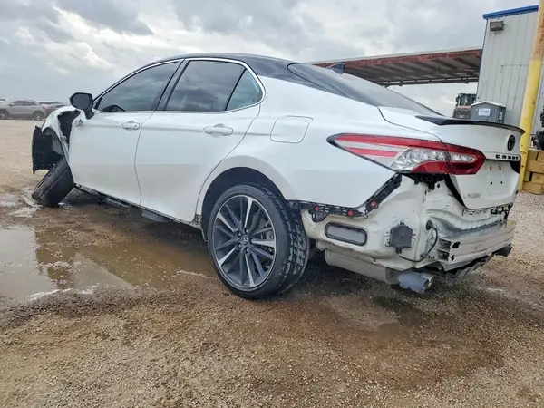 4T1B61HK3KU842373 2019 TOYOTA CAMRY - Image 2