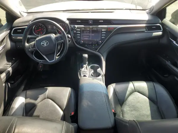 4T1B61HK4JU022026 2018 TOYOTA CAMRY - Image 8