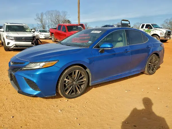 4T1B61HK4JU042261 2018 TOYOTA CAMRY - Image 1