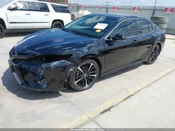 4T1B61HK4JU046892 2018 TOYOTA CAMRY - Image 2