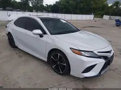 4T1B61HK4JU081139 2018 TOYOTA CAMRY