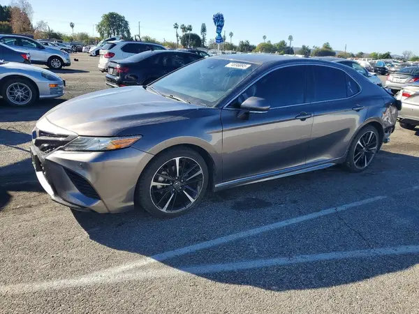 4T1B61HK4JU096689 2018 TOYOTA CAMRY - Image 1