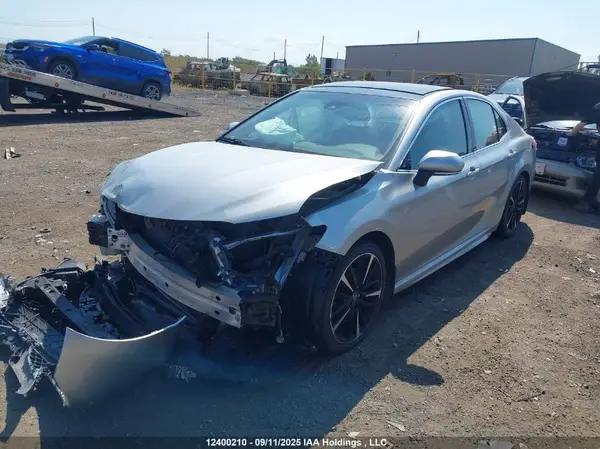 4T1B61HK4JU109005 2018 TOYOTA CAMRY - Image 2