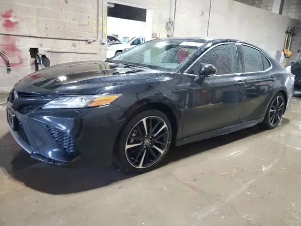 4T1B61HK4JU118318 2018 TOYOTA CAMRY - Image 1