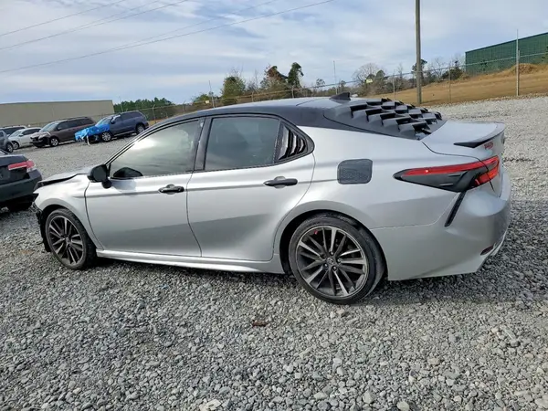 4T1B61HK4JU119971 2018 TOYOTA CAMRY - Image 2