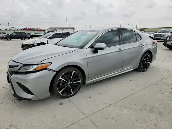 4T1B61HK4JU120800 2018 TOYOTA CAMRY - Image 1