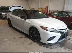 4T1B61HK4JU132977 2018 TOYOTA CAMRY