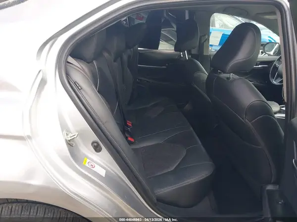 4T1B61HK4JU137404 2018 TOYOTA CAMRY - Image 8