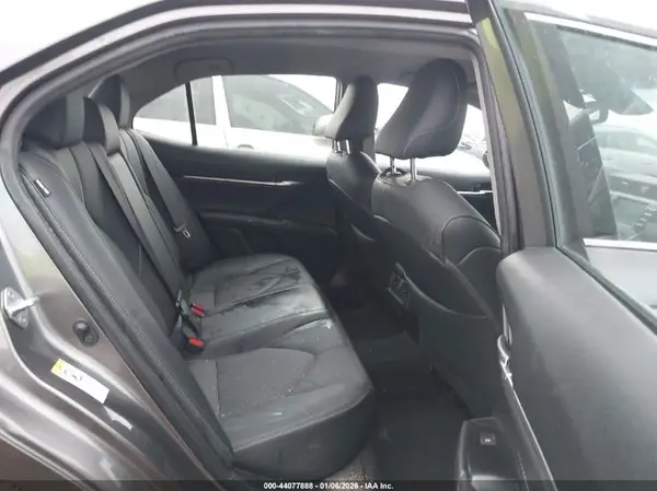 4T1B61HK4JU146443 2018 TOYOTA CAMRY - Image 8