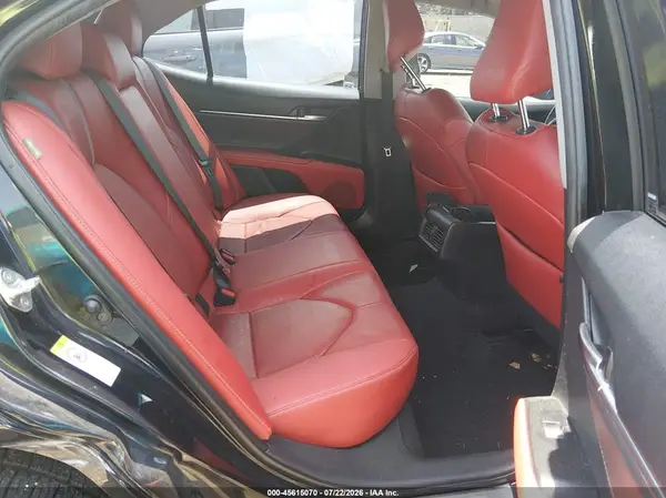 4T1B61HK4JU146460 2018 TOYOTA CAMRY - Image 8