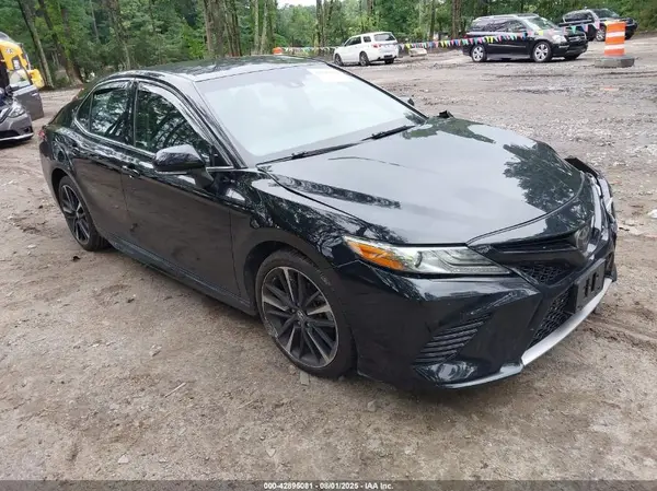 4T1B61HK4JU148516 2018 TOYOTA CAMRY - Image 1
