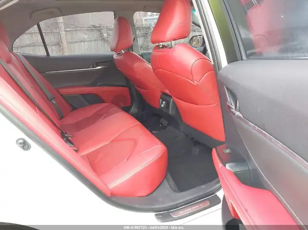 4T1B61HK4JU155126 2018 TOYOTA CAMRY - Image 8