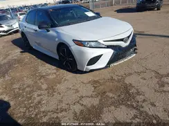 4T1B61HK4JU158818 2018 TOYOTA CAMRY