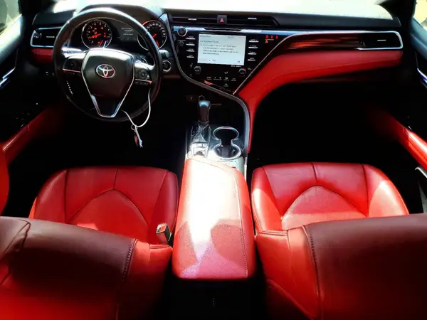 4T1B61HK4JU504608 2018 TOYOTA CAMRY - Image 8