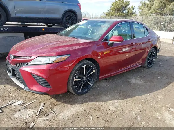 4T1B61HK4JU514491 2018 TOYOTA CAMRY - Image 2