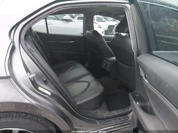4T1B61HK4JU519027 2018 TOYOTA CAMRY - Image 8