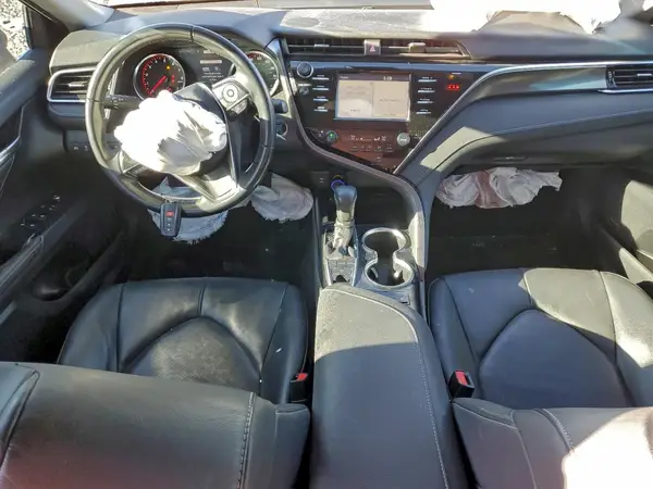 4T1B61HK4JU522560 2018 TOYOTA CAMRY - Image 8