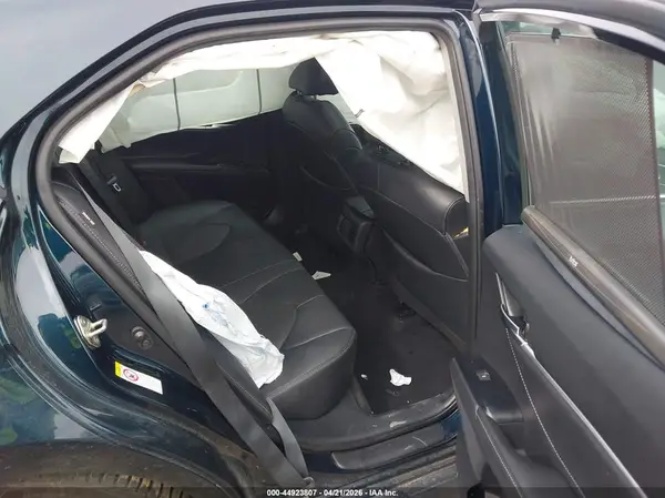 4T1B61HK4JU584640 2018 TOYOTA CAMRY - Image 8