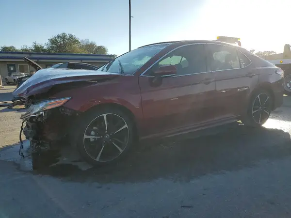 4T1B61HK4JU601453 2018 TOYOTA CAMRY - Image 1