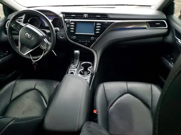 4T1B61HK4JU608628 2018 TOYOTA CAMRY - Image 8