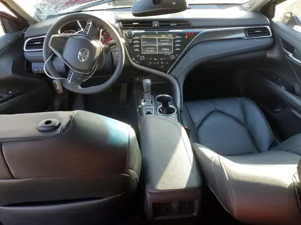 4T1B61HK4JU628457 2018 TOYOTA CAMRY - Image 8