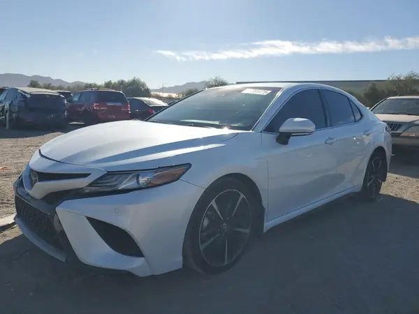 4T1B61HK4JU655514 2018 TOYOTA CAMRY - Image 1