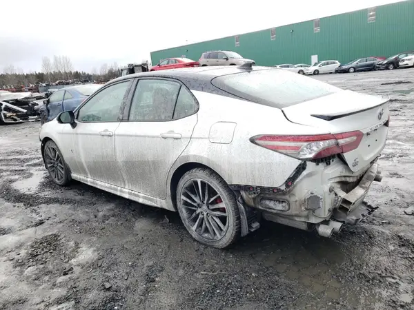4T1B61HK4KU163972 2019 TOYOTA CAMRY - Image 2
