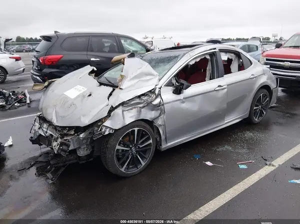4T1B61HK4KU174762 2019 TOYOTA CAMRY - Image 2