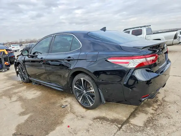 4T1B61HK4KU188399 2019 TOYOTA CAMRY - Image 2