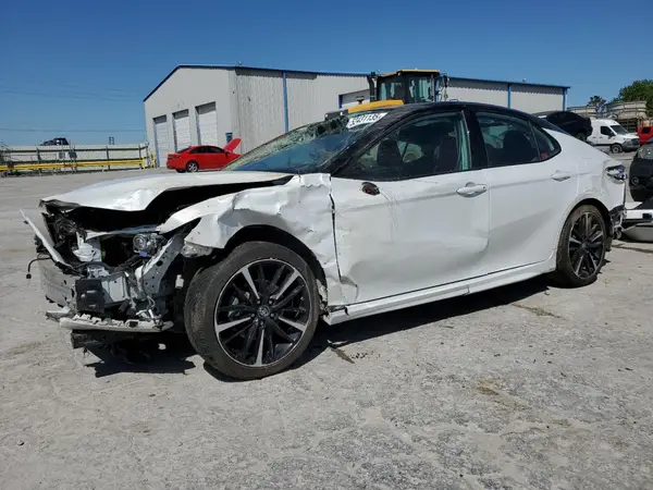 4T1B61HK4KU188984 2019 TOYOTA CAMRY - Image 1
