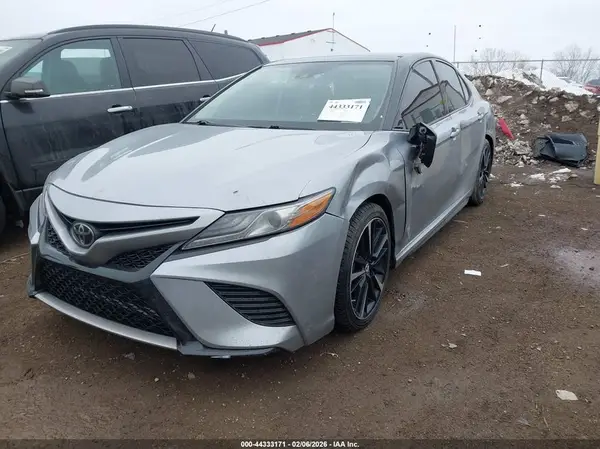 4T1B61HK4KU201801 2019 TOYOTA CAMRY - Image 2