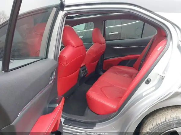 4T1B61HK4KU201801 2019 TOYOTA CAMRY - Image 8