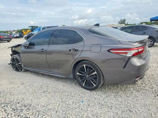 4T1B61HK4KU218274 2019 TOYOTA CAMRY - Image 2