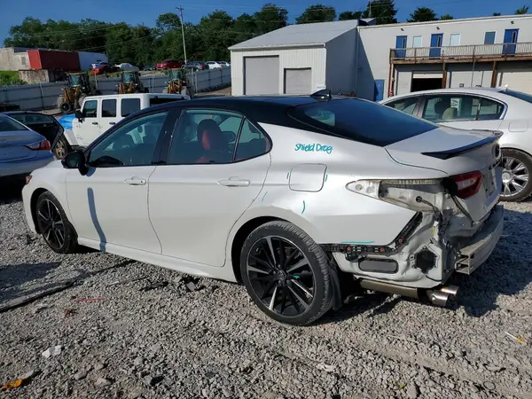 4T1B61HK4KU230361 2019 TOYOTA CAMRY - Image 2