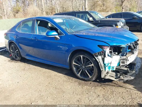 4T1B61HK4KU230506 2019 TOYOTA CAMRY - Image 1